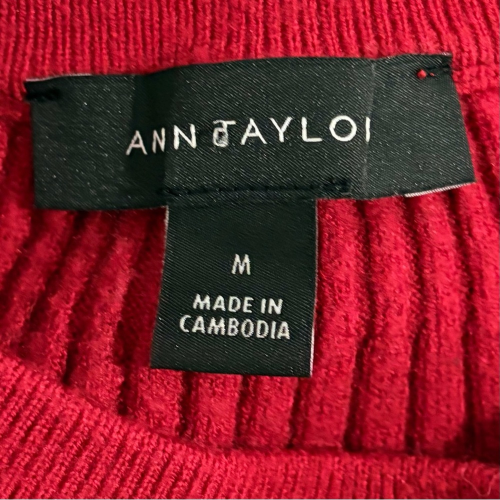 ANN TAYLOR Ribbed Belted Column Sweater Dress in Gingham - Picture 6 of 9